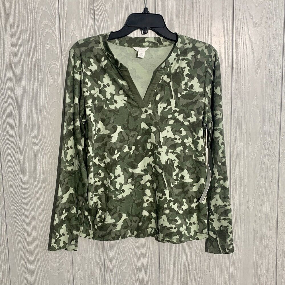 Caslon Green Camo Print Long Sleeve V-Neck Top Small NWT